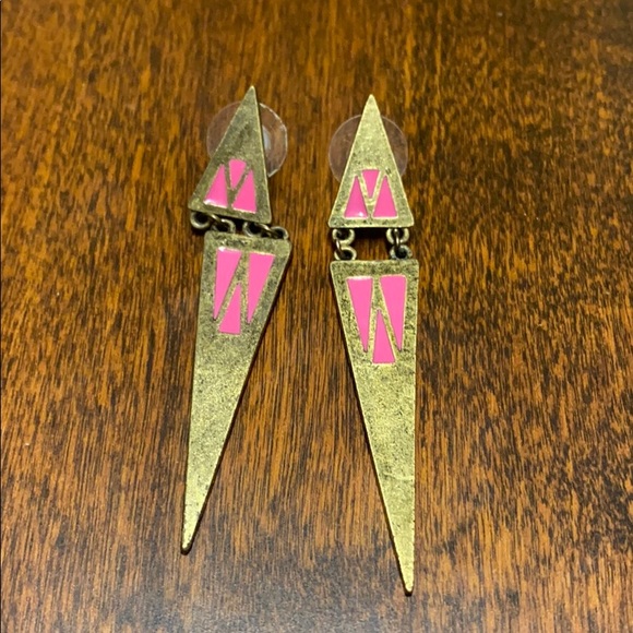 Jewelry - Dangle triangle stud earrings